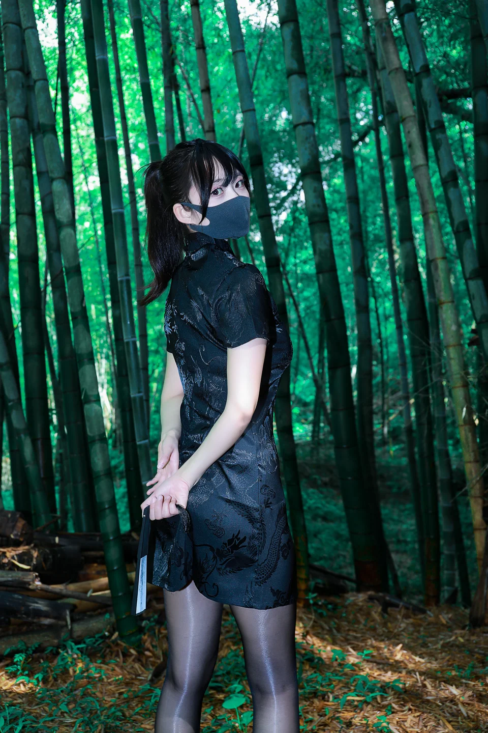 李佳 - No.017 黑旗袍森林 [56P-332MB] tg@simisebaisi 【丝足阁】003.webp